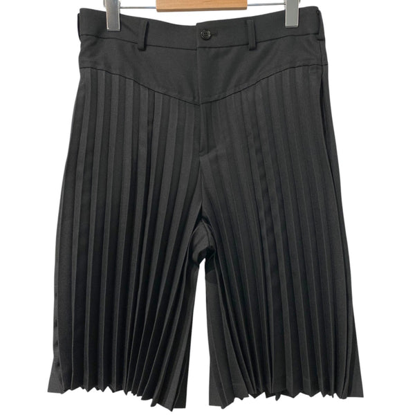 新品未使用　2026SS ブラックコムデギャルソン　ハーフパンツ XS 今季 BLACK COMME des GARCONS(ブラックコムデギャルソン) 26SSPLEATS