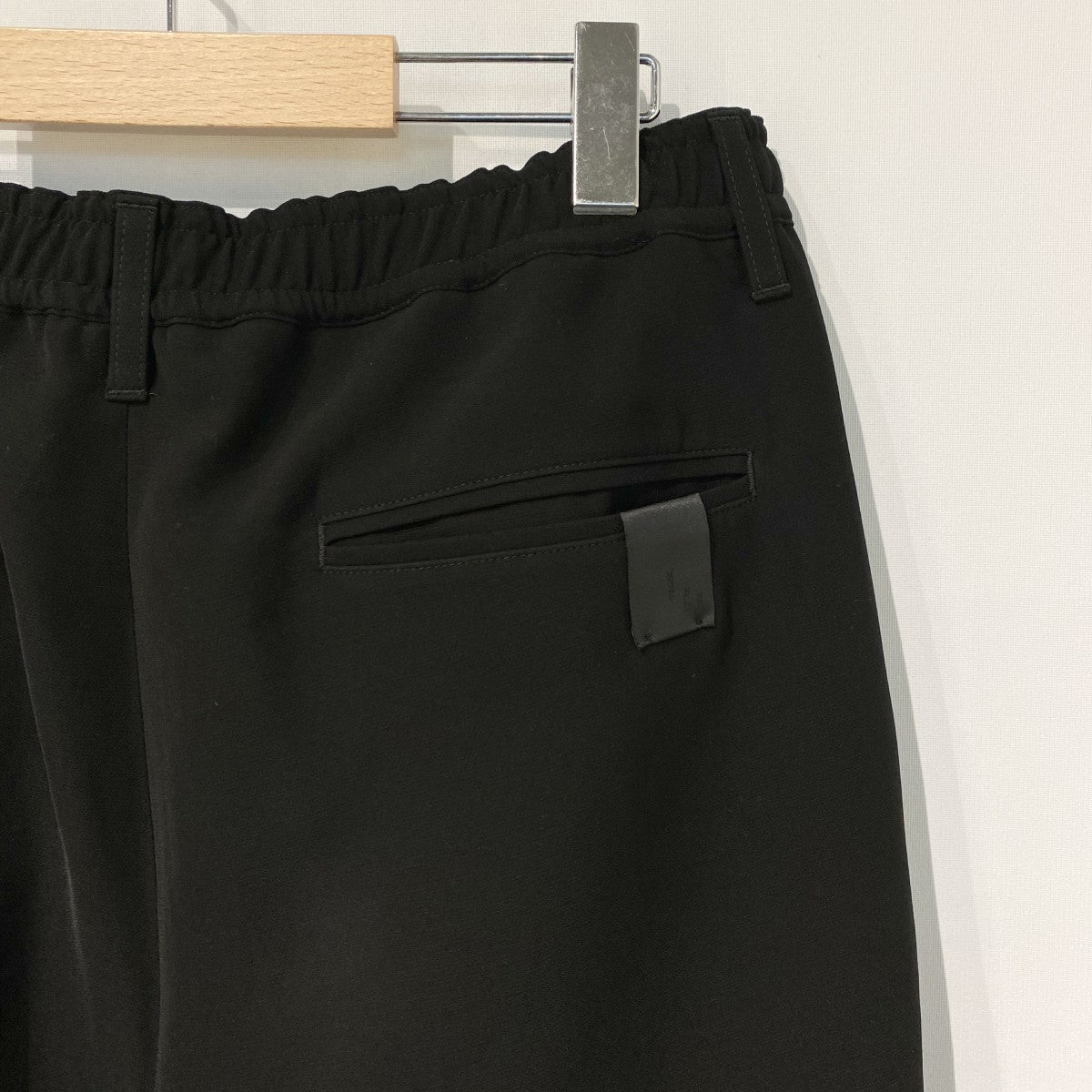 25AWWide Tapered Easy Slacksワイドテーパードイージースラックスパンツ