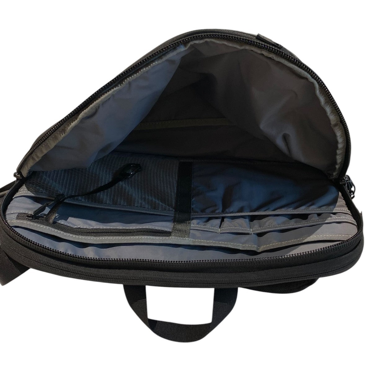 Aer Tech Sling 2 テックスリング機能性マルチ収納バッグ 古着・中古-6枚目のアイテム画像