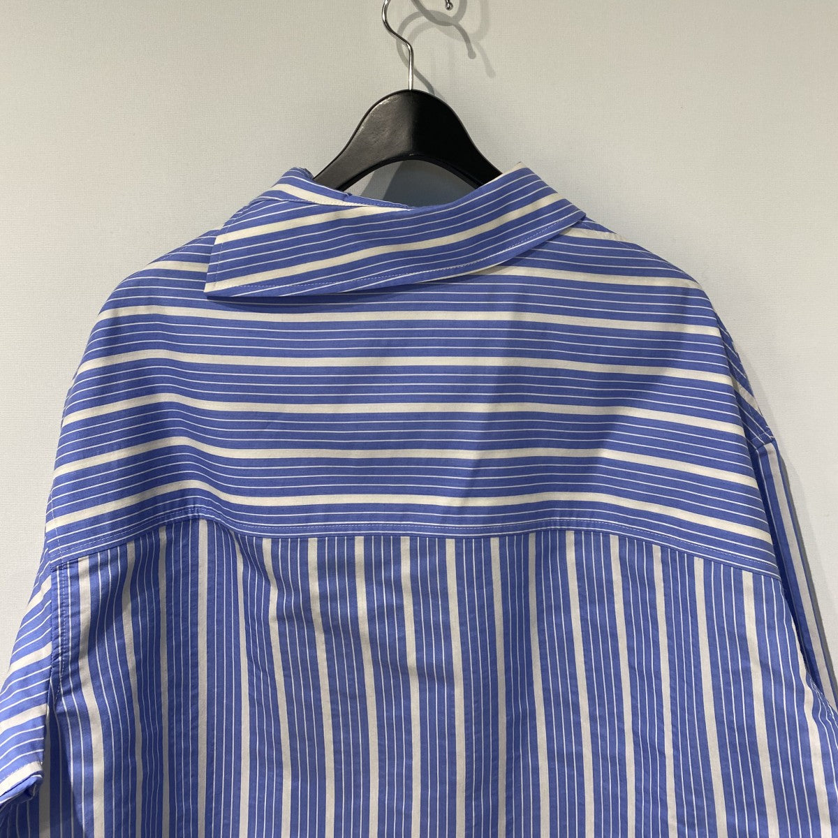 24SSLa Chemise Cuadroシルクヴァージンウールオーバーサイズアシンメトリーロゴストライプシャツ
