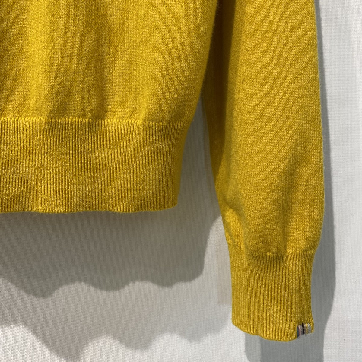 N36 BE CLASSICカシミヤニットセーター