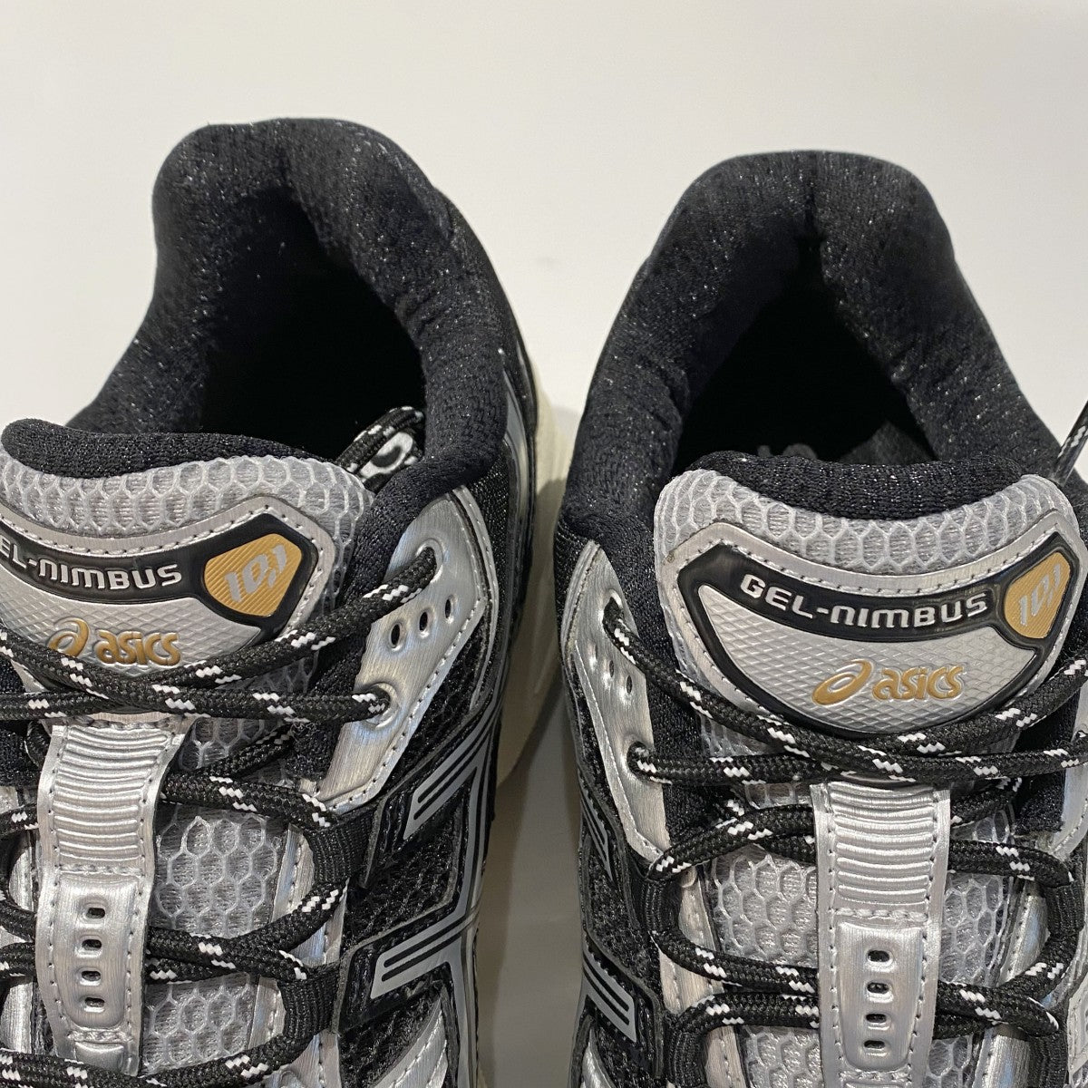 GEL-NIMBUS 10．5ゲルニンバススニーカー靴1203A543-020