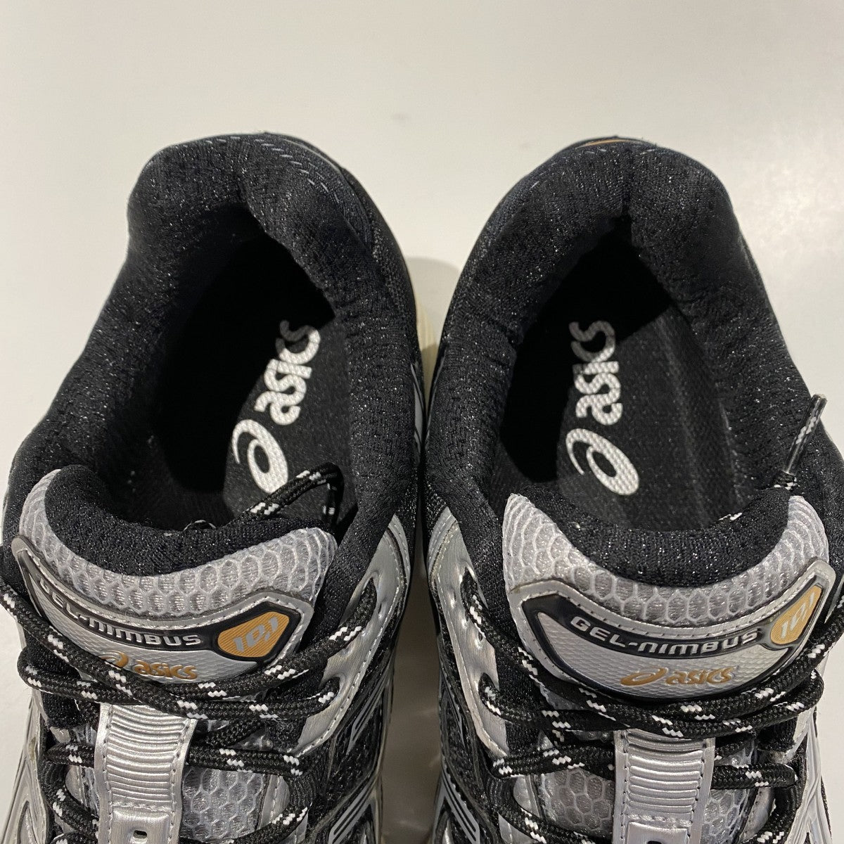 GEL-NIMBUS 10．5ゲルニンバススニーカー靴1203A543-020