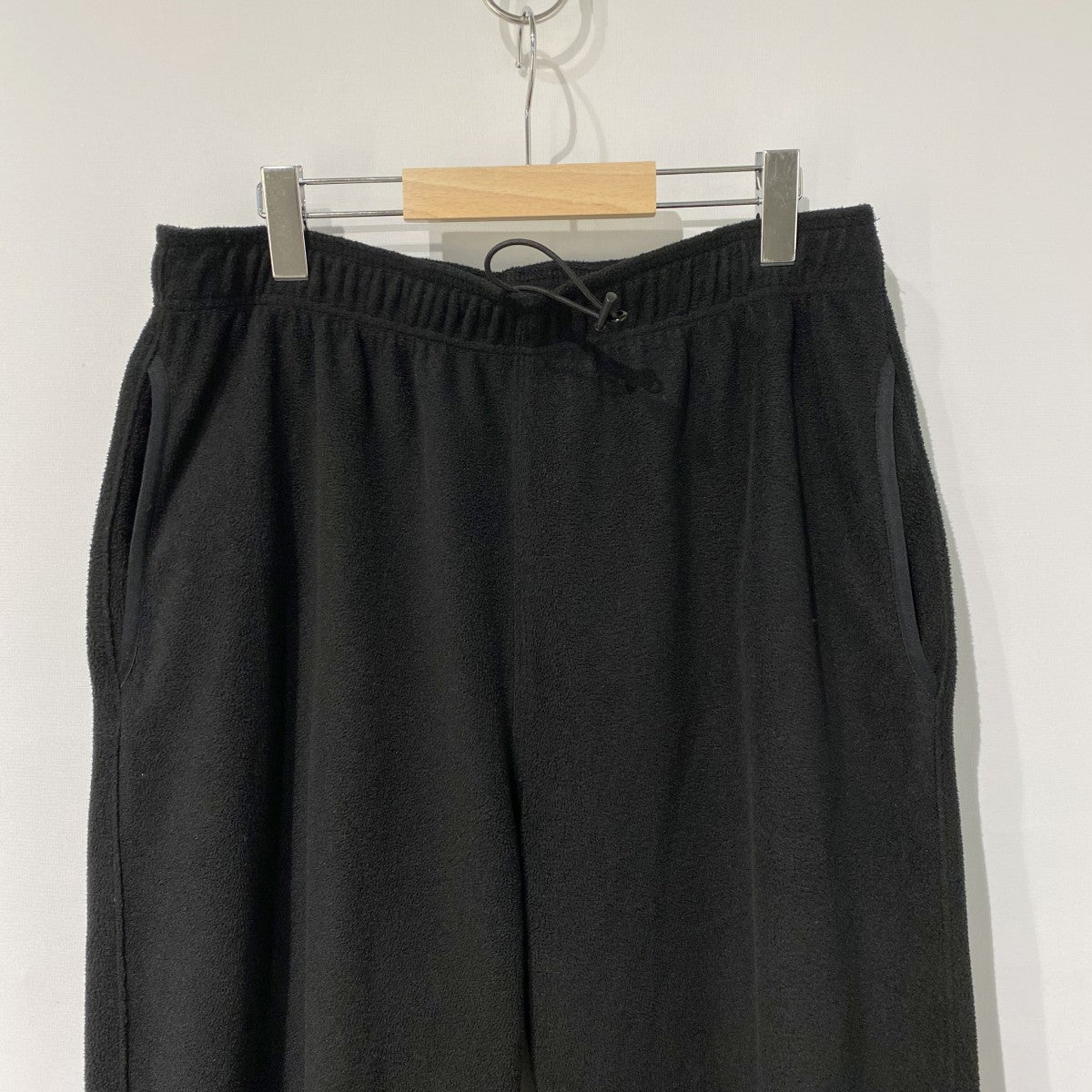 25AWMICRO FLEECE ADJUSTABLE PANTSフリースアジャスターイージージョガーパンツ