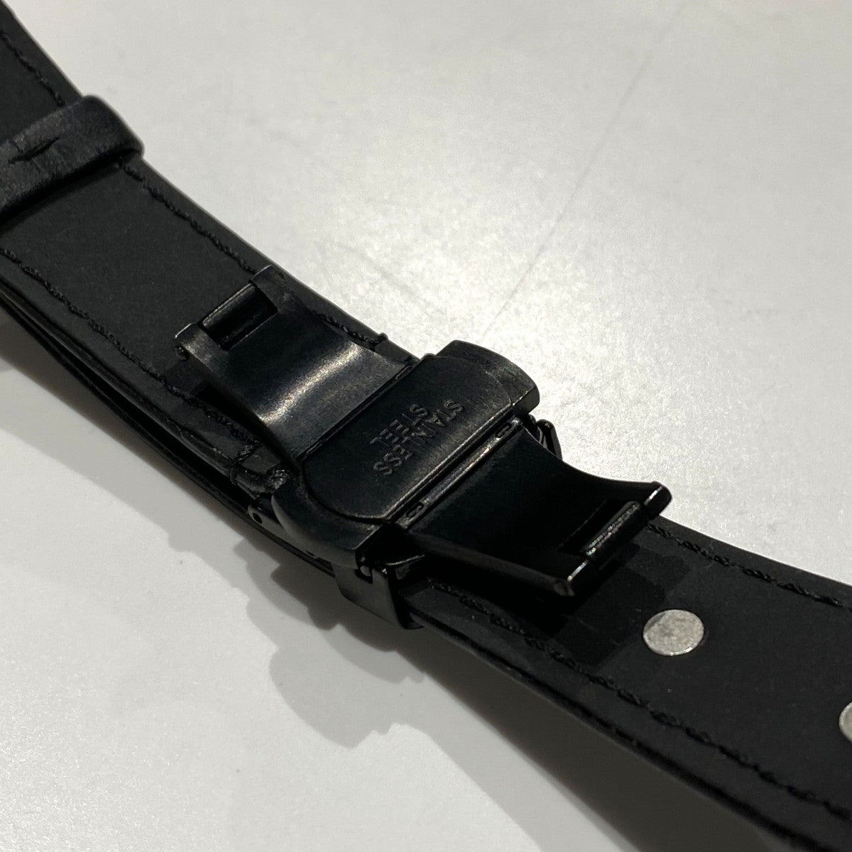 25SSレザーハイブリッドバンド スタッズ for Apple Watchアップルウォッチ対応防水シュリンクレザーベルト