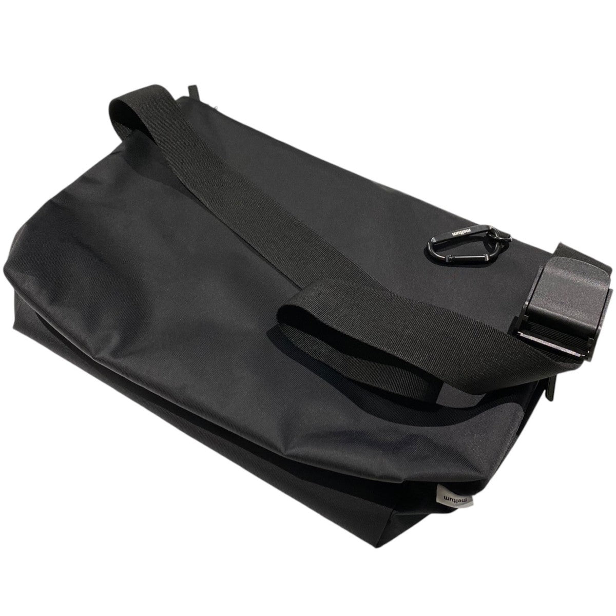NYLON MESSENGER BAGノートパソコン収納可能撥水ナイロン止水ジップメッセンジャーバッグ