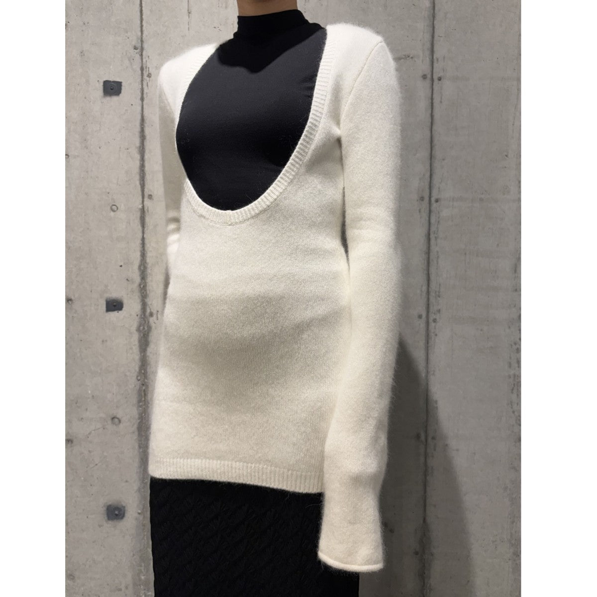 23AWFTC234-0720 KnitヴァルーズVネックストレッチロングニットセーター