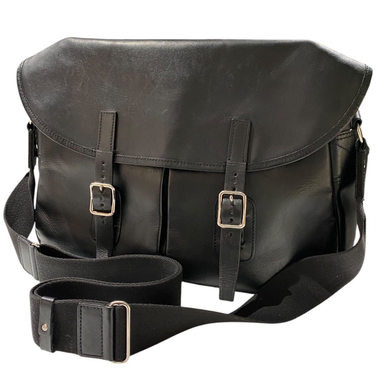 CLASP Shoulder Bag(L)レザーショルダーバッグ