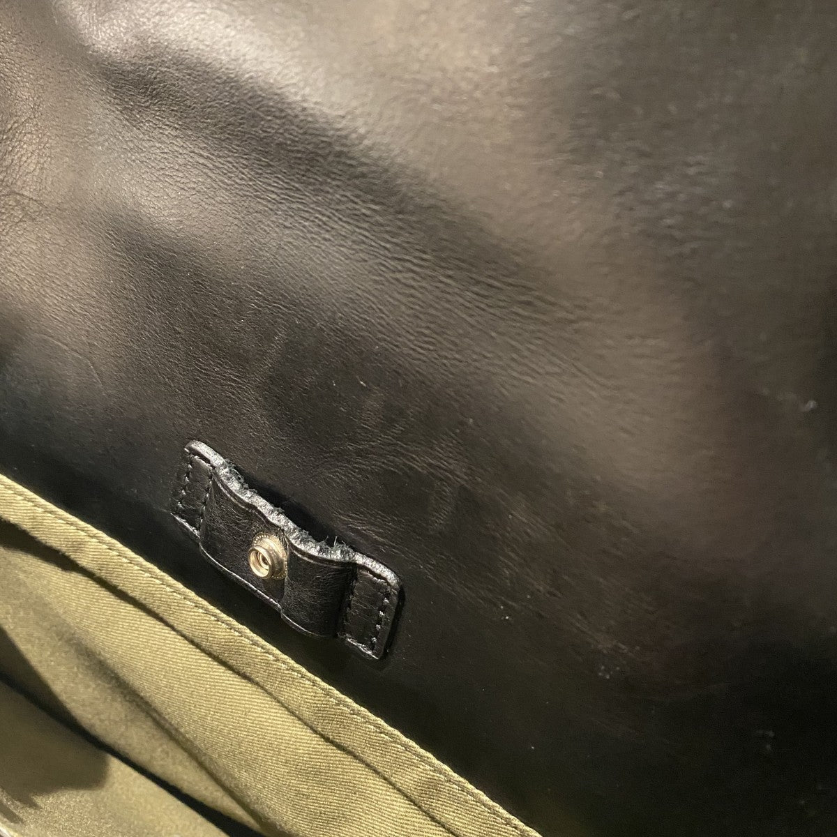 CLASP Shoulder Bag(L)レザーショルダーバッグ