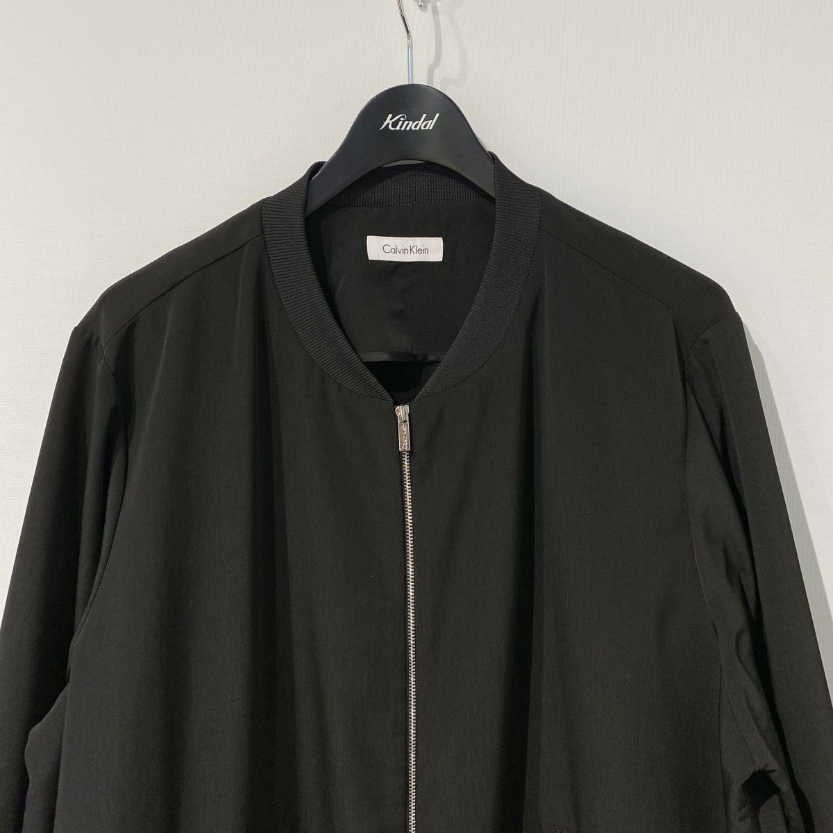 Solid Bomber Jacketショート丈オーバーサイズボンバージャケット