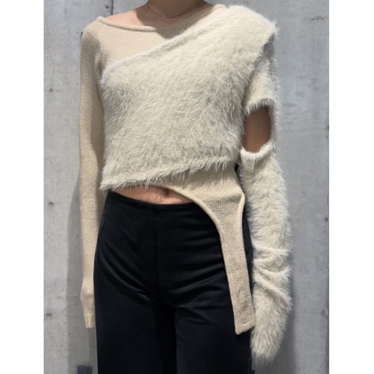 VIAVANDA 25AWDOCKING KNIT TOPドッキングアシンメトリーニットトップス 古着・中古-2枚目のアイテム画像