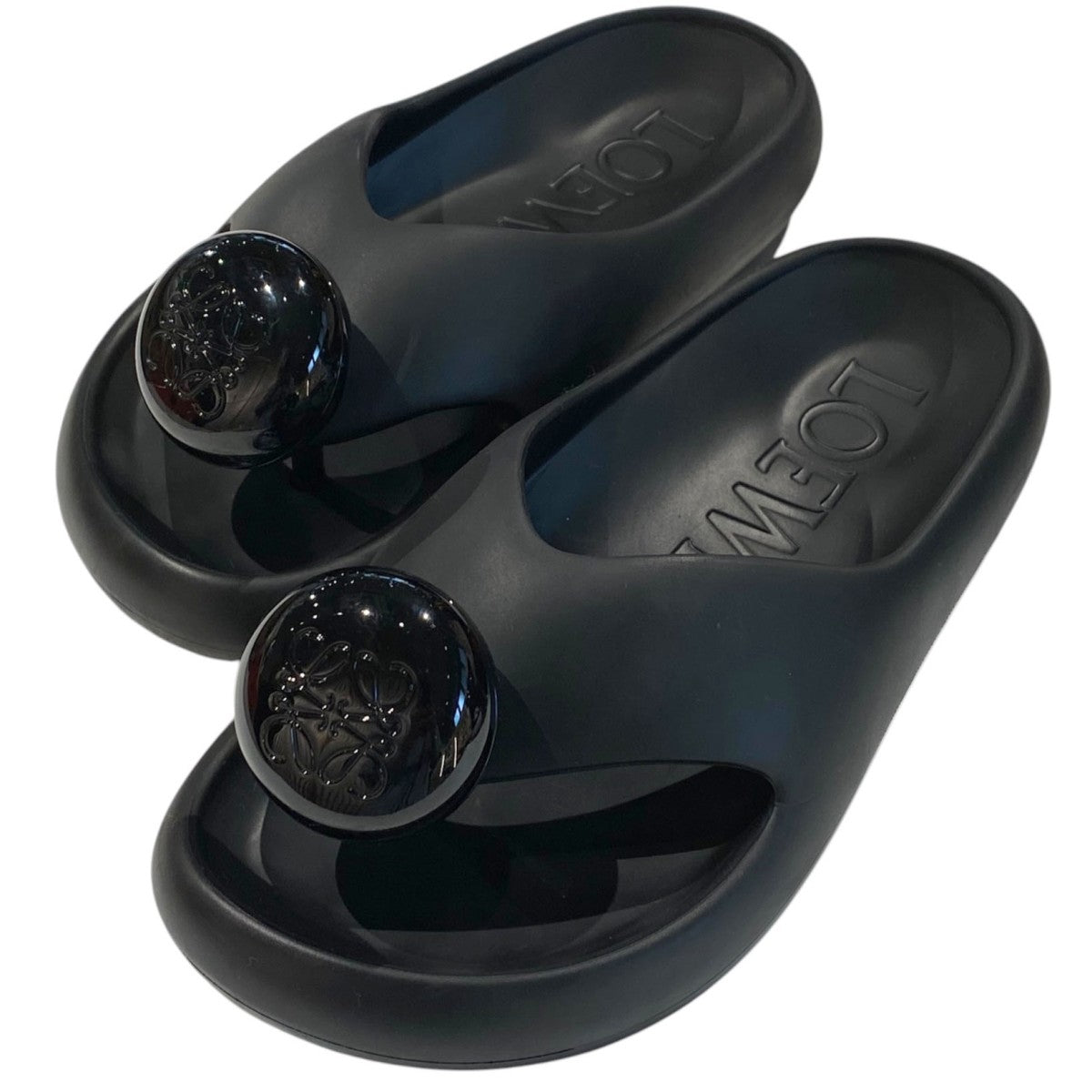 LOEWE(ロエベ) Anagram Foam Pebble Sandalsアナグラムフォームペブル