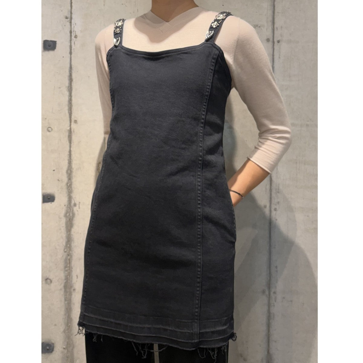 TOGA TOO 25SSDenim bustier Vintageヴィンテージ加工ストレッチバックZIPデニムビスチェミニワンピース 古着・中古-2枚目のアイテム画像