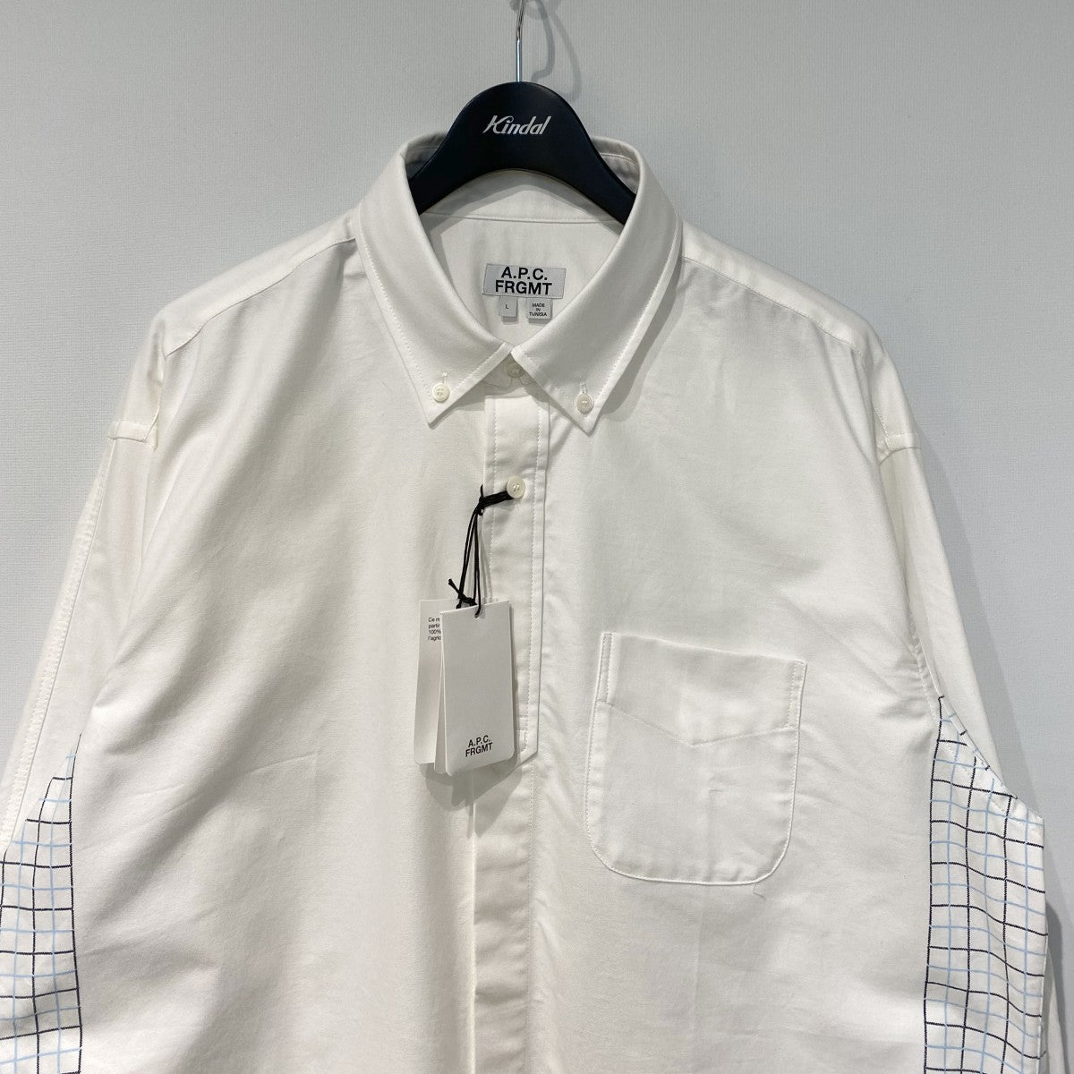 A．P．C．×FRAGMENT DESIGN 26SSJESSICA O SHIRTオーバーサイズ切替チェックロゴ刺繍シャツ 古着・中古-3枚目のアイテム画像
