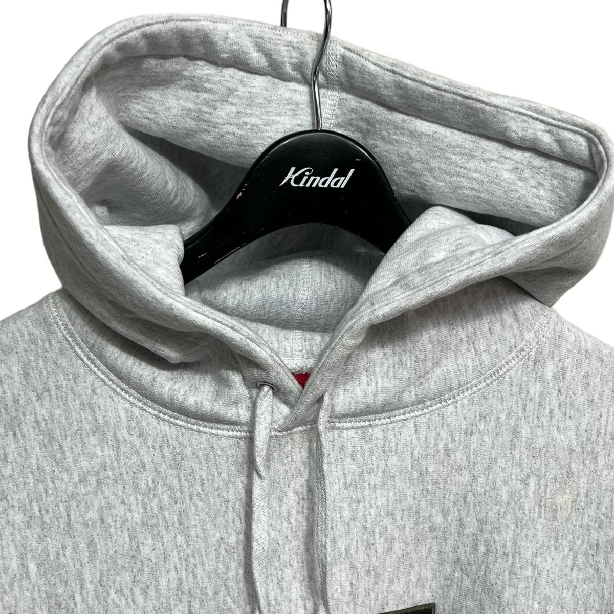 Supreme 古着・中古 シュプリームの23AW Box Logo Hooded Sweatshirt ボックスロゴフーデッドスウェットシャツ ボックスロゴスウェットパーカーです。