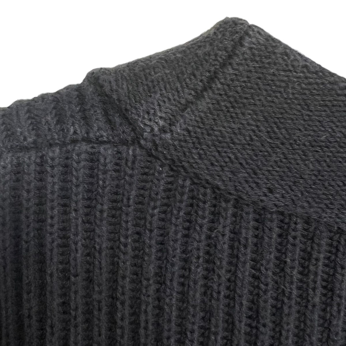 kudos 19ss ニット サイズ2 ブラック kudos(クードス) FRONT HOLES PULLOVERフロントホールデザイン