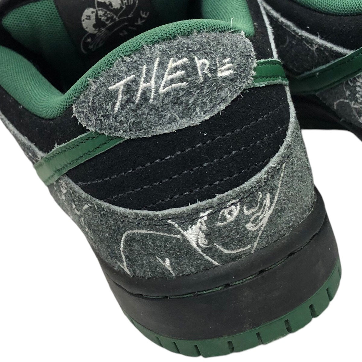 NIKE SB×There Skateboards Dunk LowダンクロースニーカーHF7743-001  