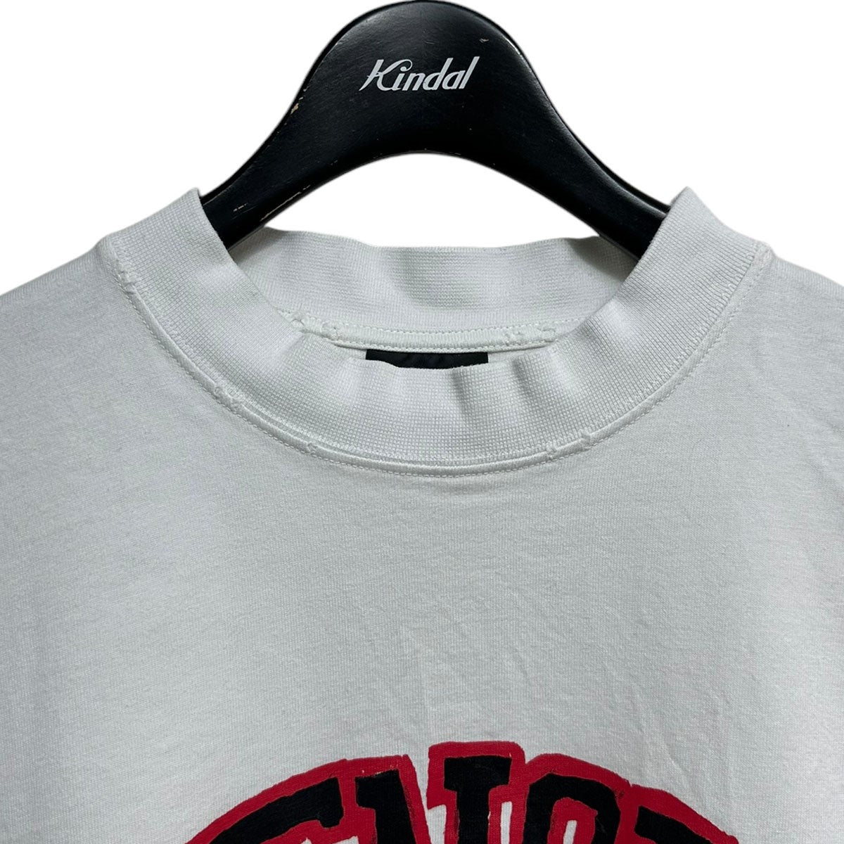 23SSTOVK1 カレッジロゴペイントTシャツ739784