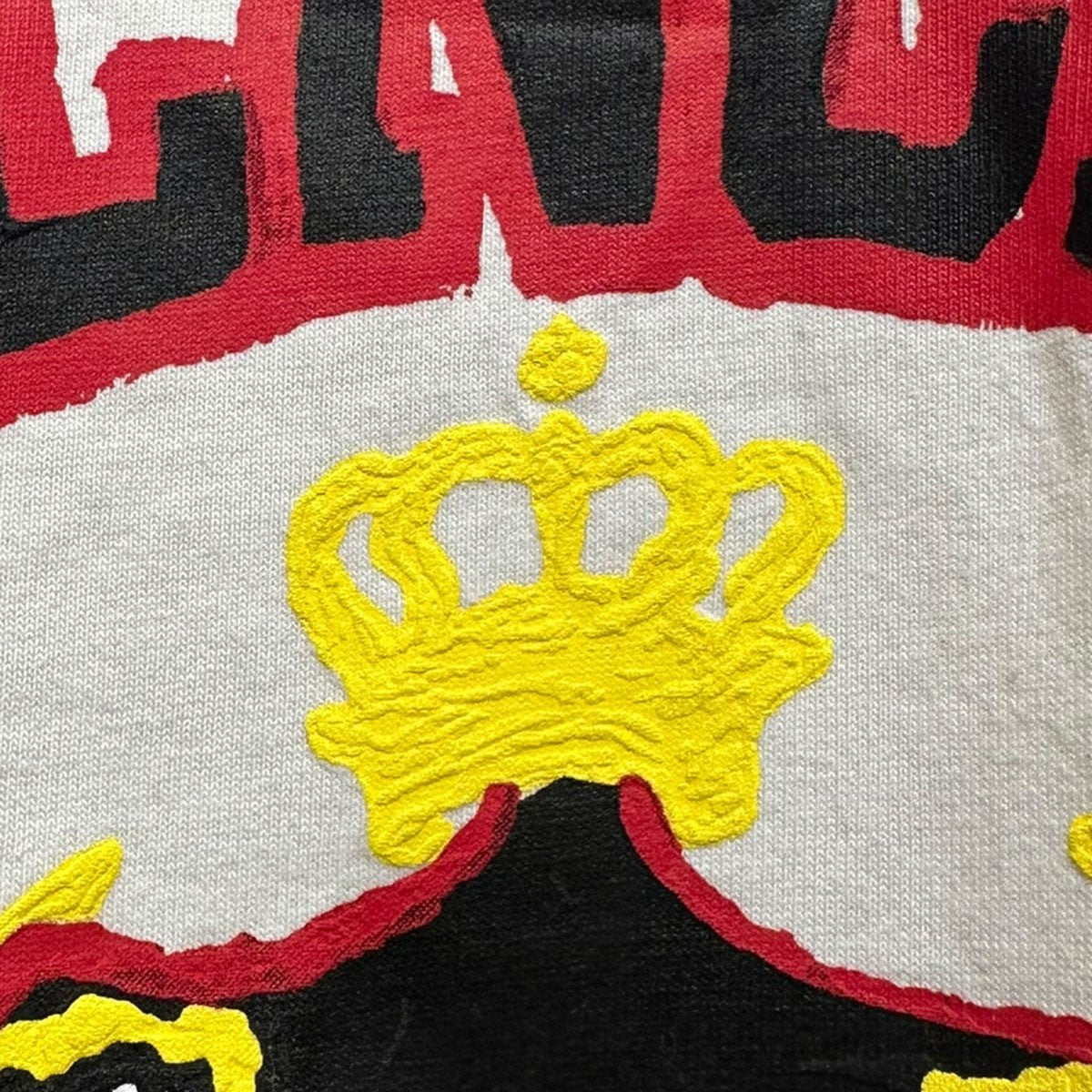 23SSTOVK1 カレッジロゴペイントTシャツ739784