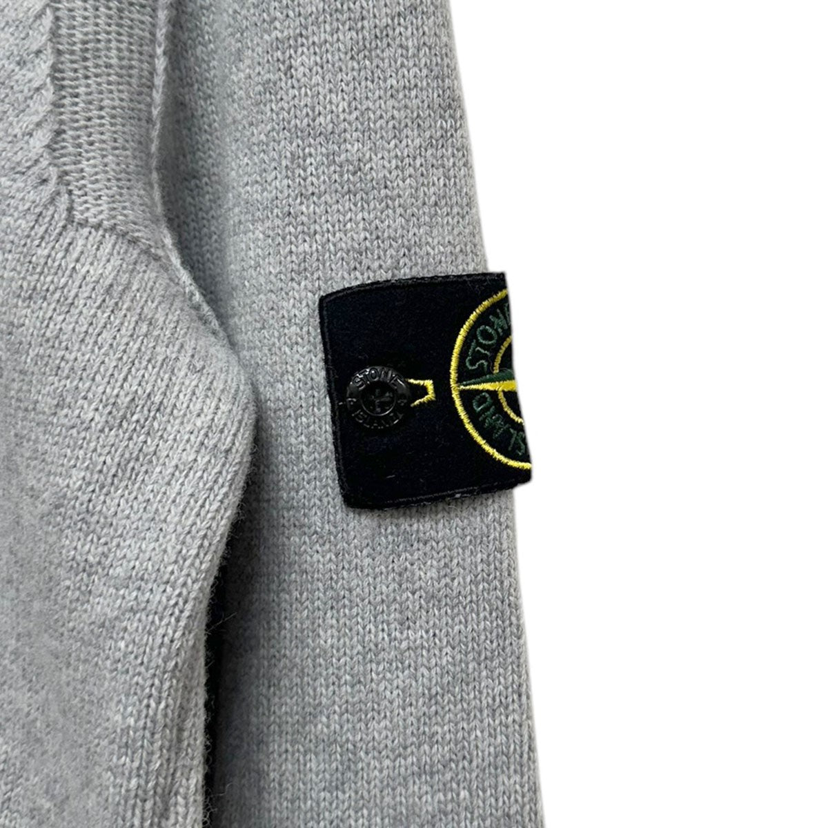 STONE ISLAND(ストーンアイランド) 7GG ロゴパッチ ラムウール