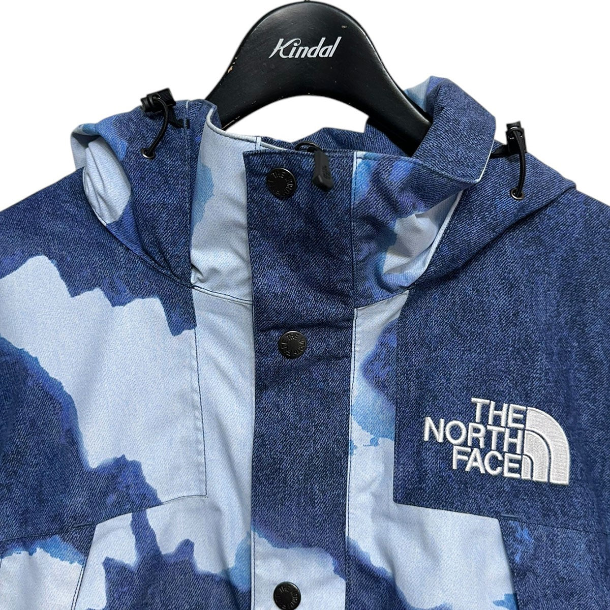 Supreme X THE NORTH FACE Bleached Denim Print Mountain