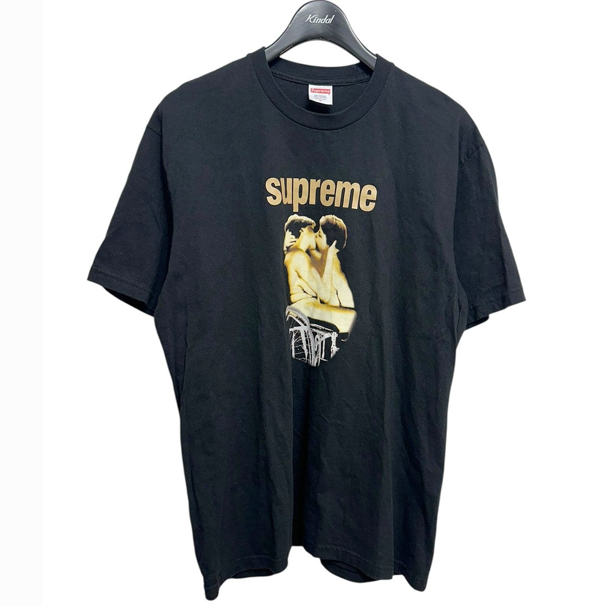Supreme 23SSKiss TeeプリントTシャツ 古着・中古-1枚目のアイテム画像