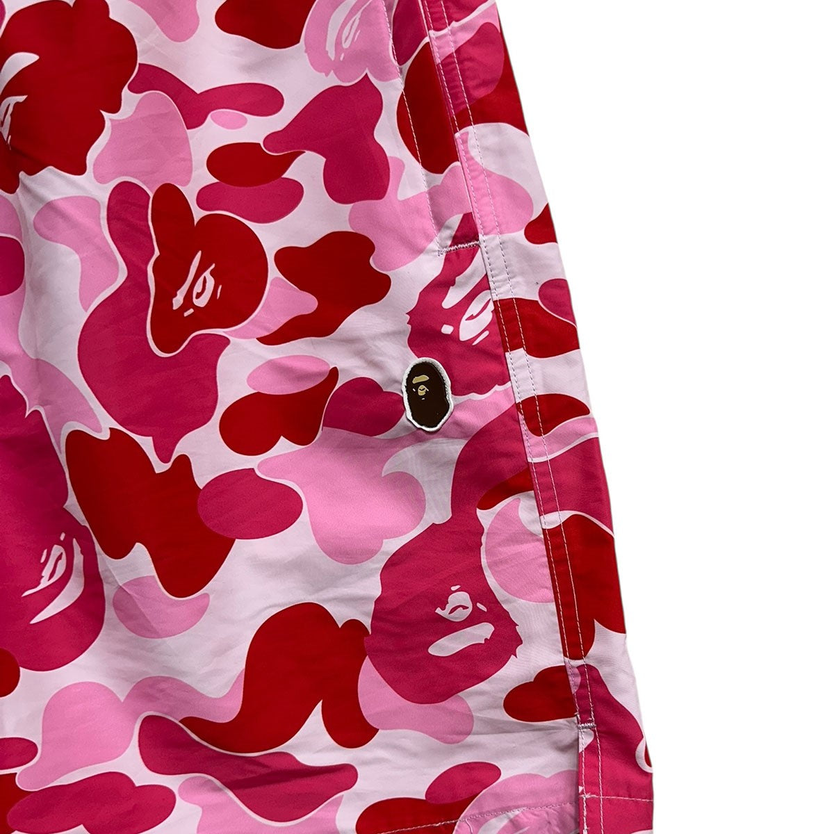 A Bathing Ape カモフラージュショートパンツ　ピンク A BATHING APE® グラフィック ショートパンツ | ピンク
