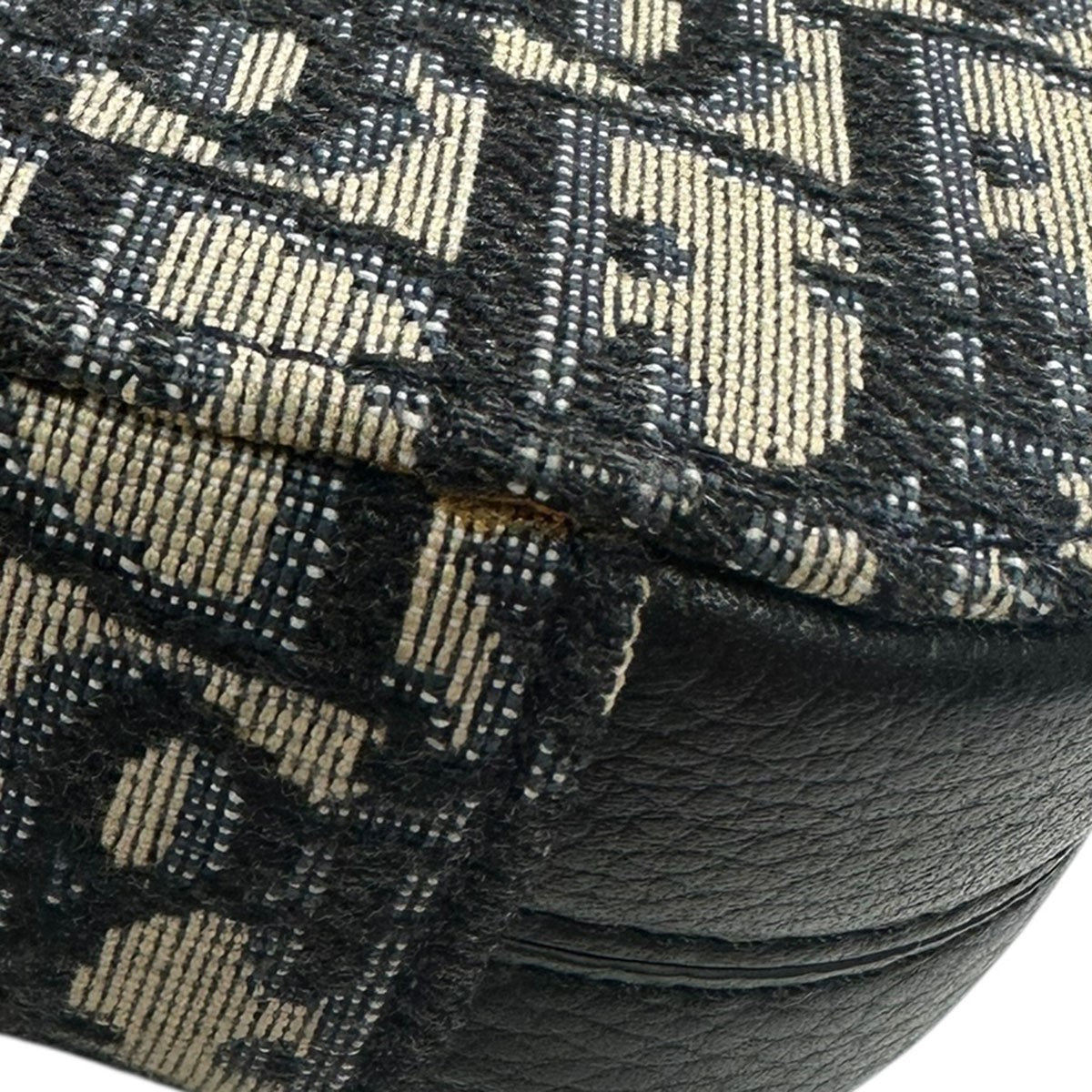 Saddle Rectangular Crossbody Pouch Oblique Canvasオブリーグジャガードショルダーバッグ21-BO-0220