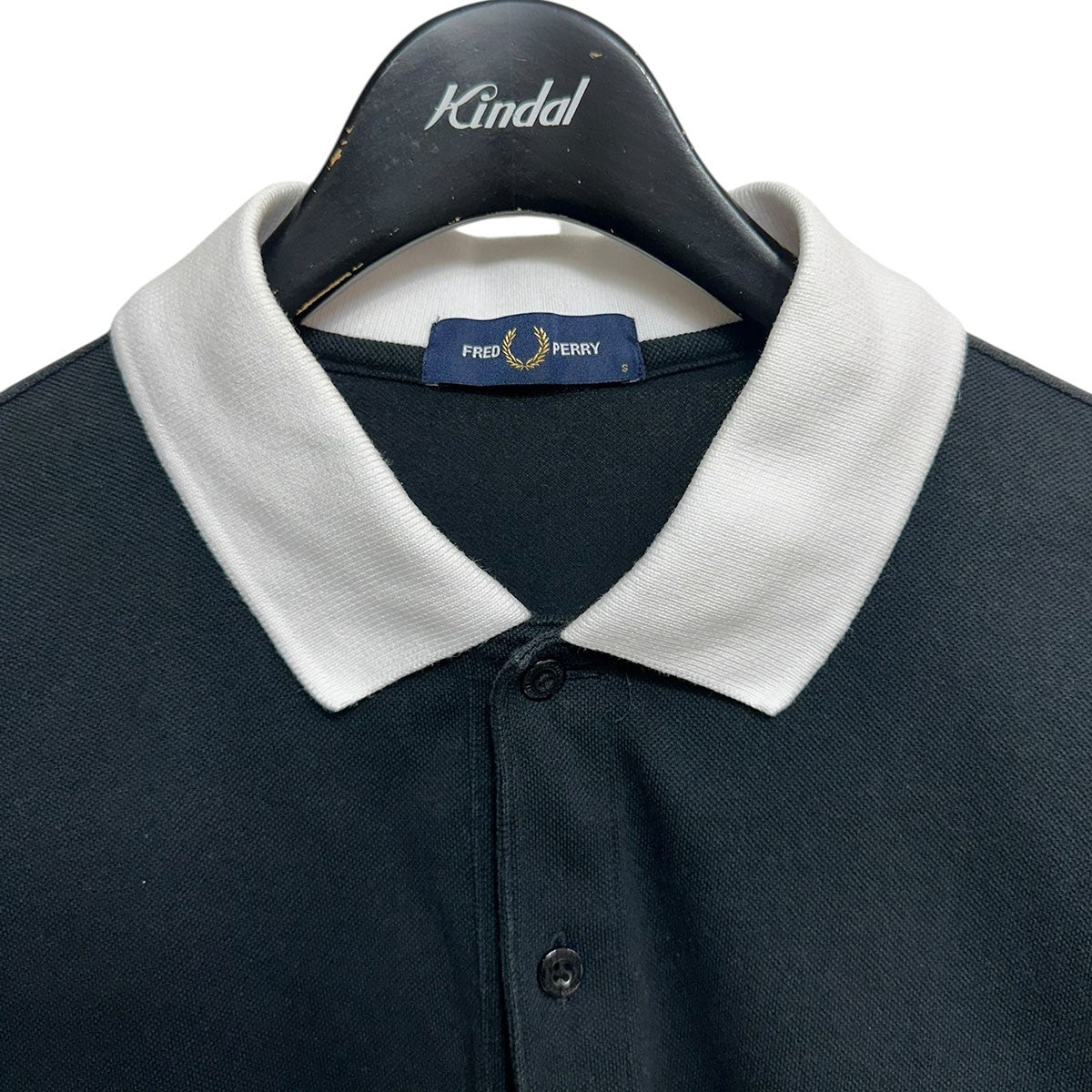 FRED PERRY(フレッドペリー) ロゴ刺繍ポロシャツFZ1877 FZ1877