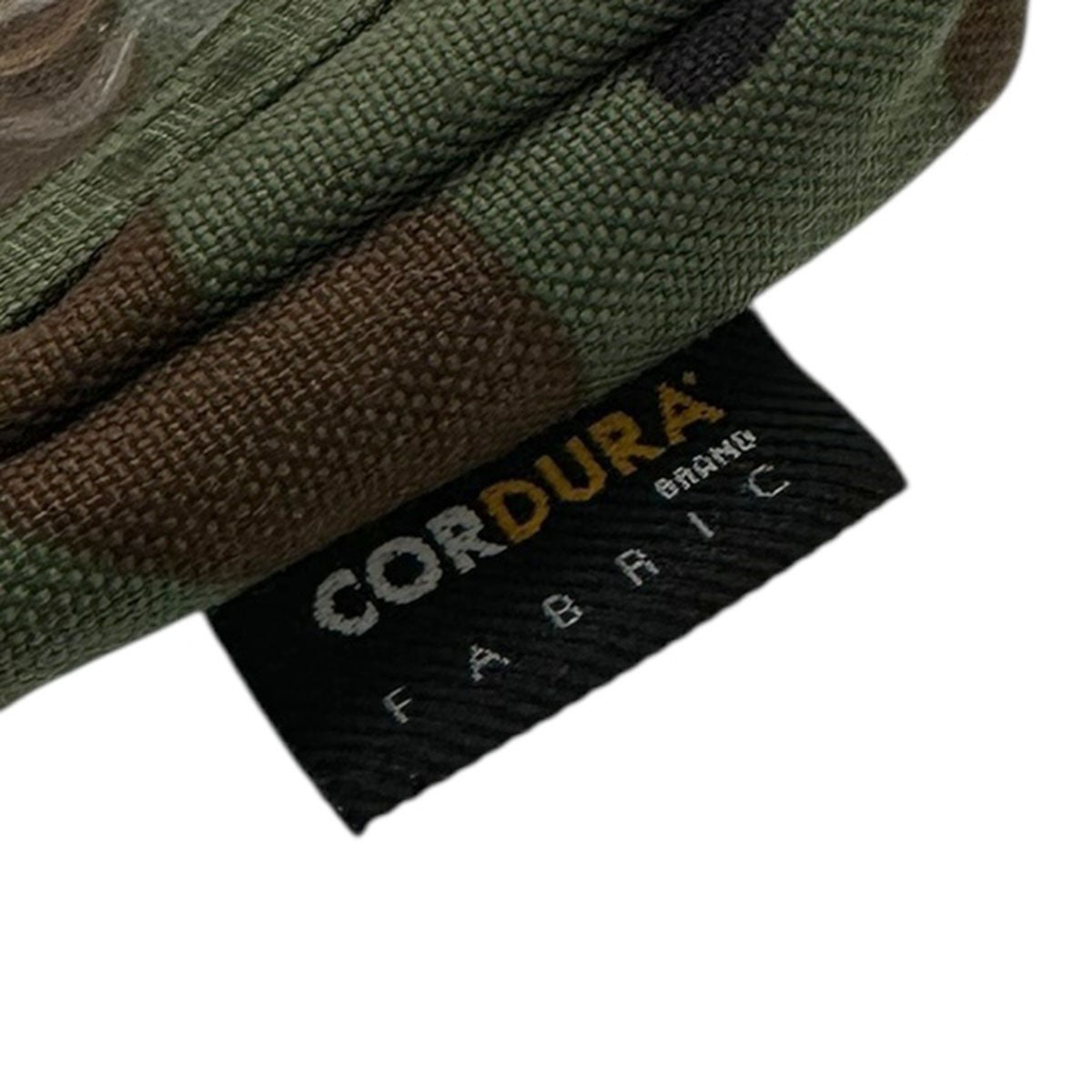 【新品、未使用、タグ付き】supreme ユーティリティ ポーチ カモショルダー Supreme(シュプリーム) Utility Pouchショルダーバッグ