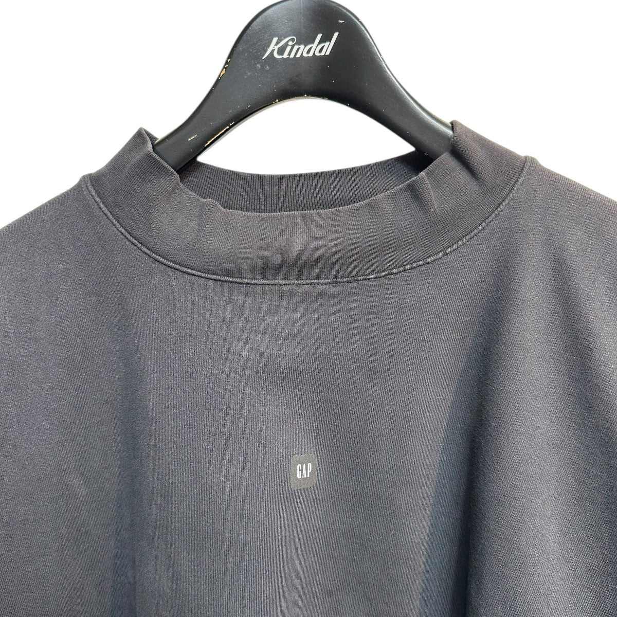 YEEZY GAP スモールロゴプリントTシャツ171440-00 古着・中古-3枚目のアイテム画像