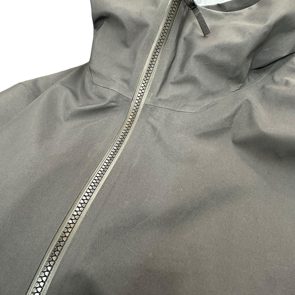 ARC’TERYX VEILANCE DIODE JACKET MゴアテックスシェルジャケットX000010022 古着・中古-4枚目のアイテム画像