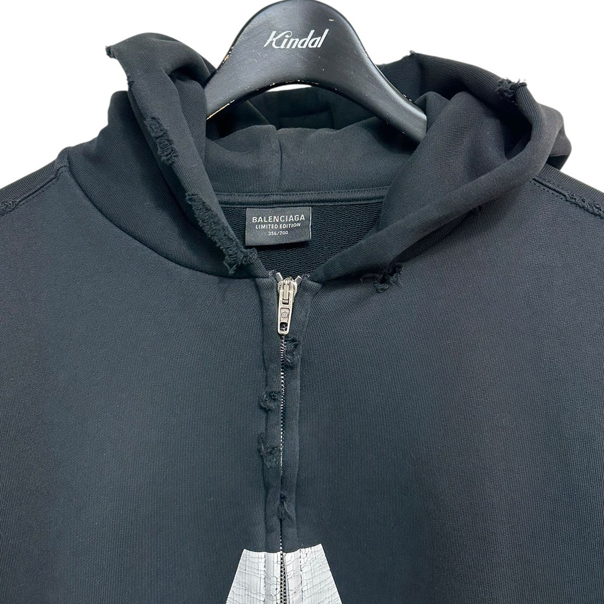 BALENCIAGA 24SSミュージックアーカイブシリーズダメージ加工ジップアップスウェットパーカー744457 TQVA6 古着・中古-3枚目のアイテム画像