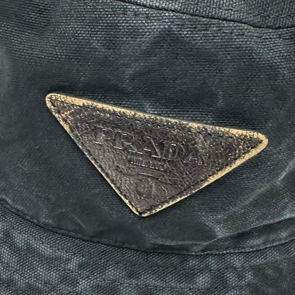 PRADA 25SSヴィンテージ加工ロゴバケットハット2HC137 157N 古着・中古-5枚目のアイテム画像