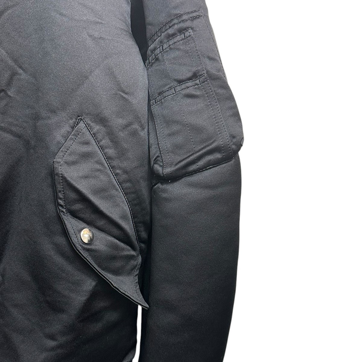 BLACK COMME des GARCONS 24SSエステルヘビーサテン MA-11M-J002 古着・中古-4枚目のアイテム画像