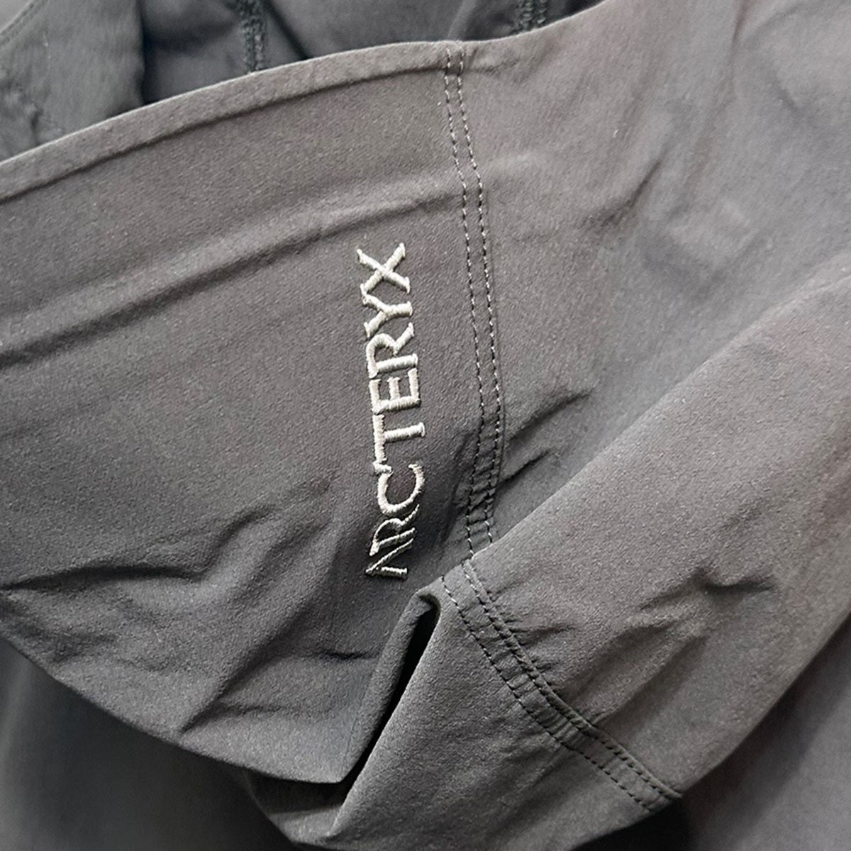 GAMMA LIGHTWEIGHIT HOODE MガンマライトウェイトフーディX000040607