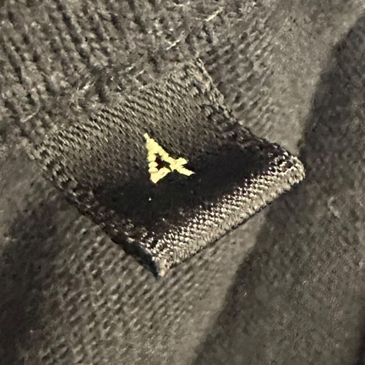 COMOLI 空紡天竺長袖TシャツV01-05004 古着・中古-4枚目のアイテム画像