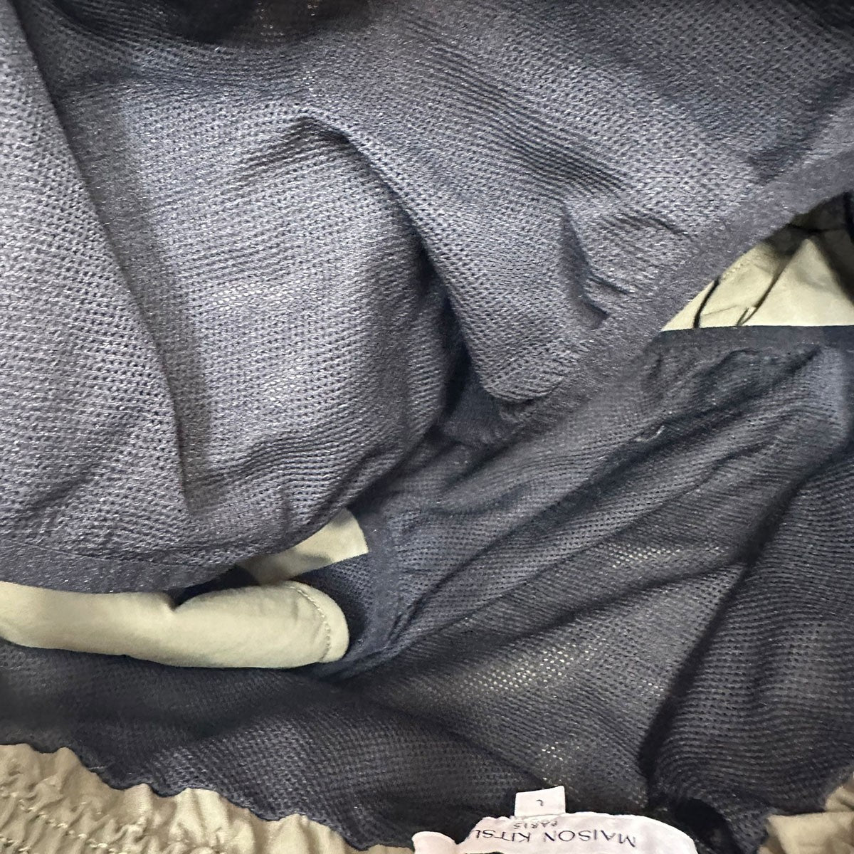 MAISON KITSUNE FLASH FOX SWIM SHORTSショートパンツOM3010WQ4052 古着・中古-5枚目のアイテム画像
