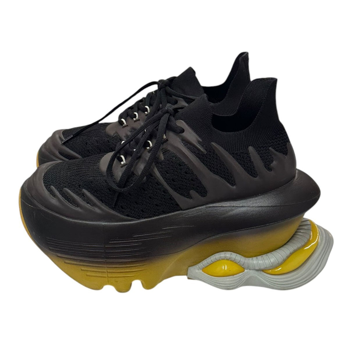 JOG VISION FLUX BLASTボリュームソールスニーカー