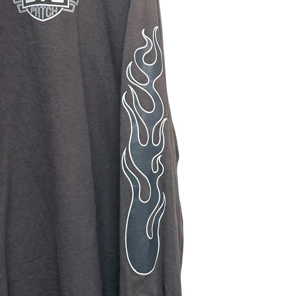 FLAME RIDER LOGO L／S TEEロゴプリント長袖Tシャツ