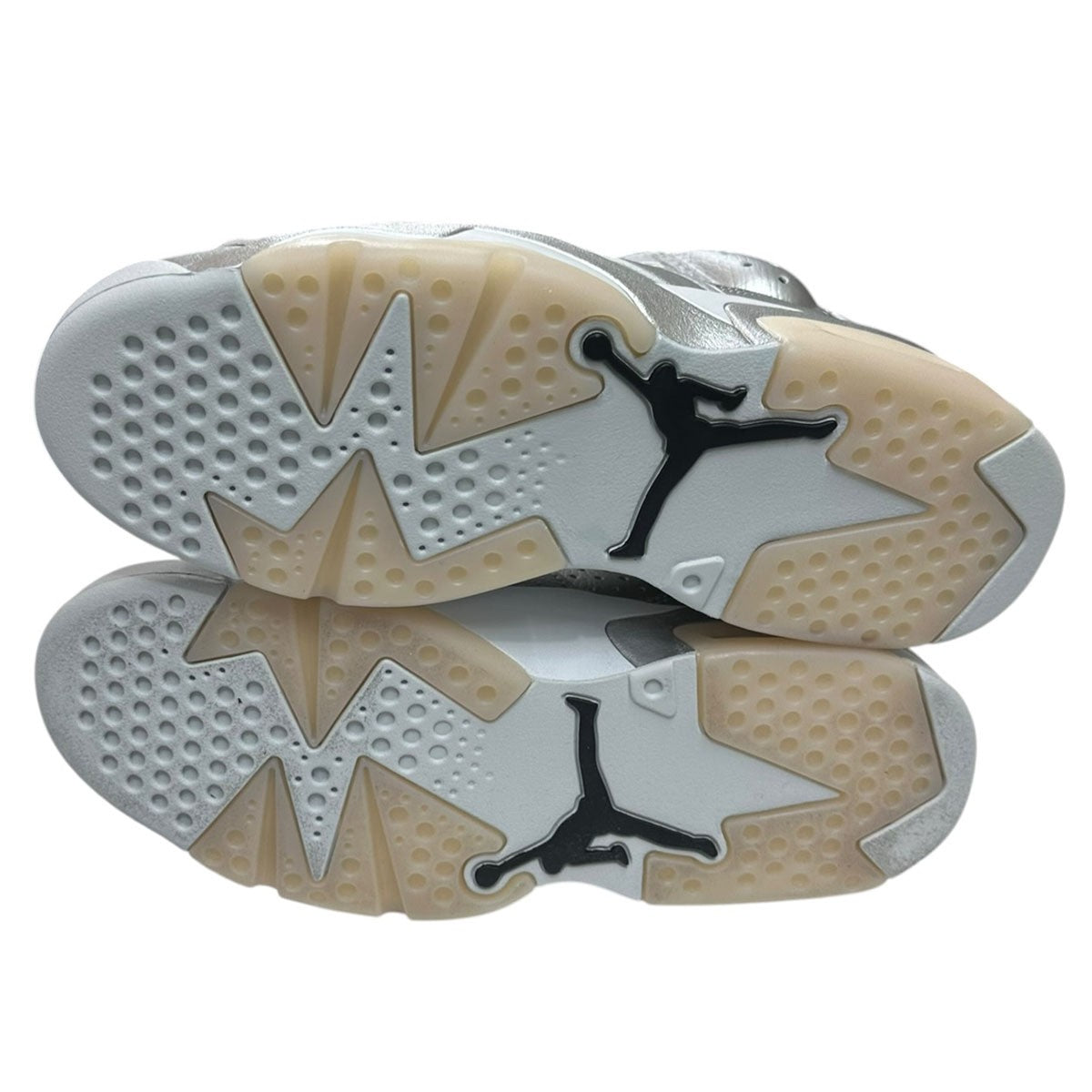 Air Jordan 6 Retroエアジョーダン6スニーカーIQ5135-001
