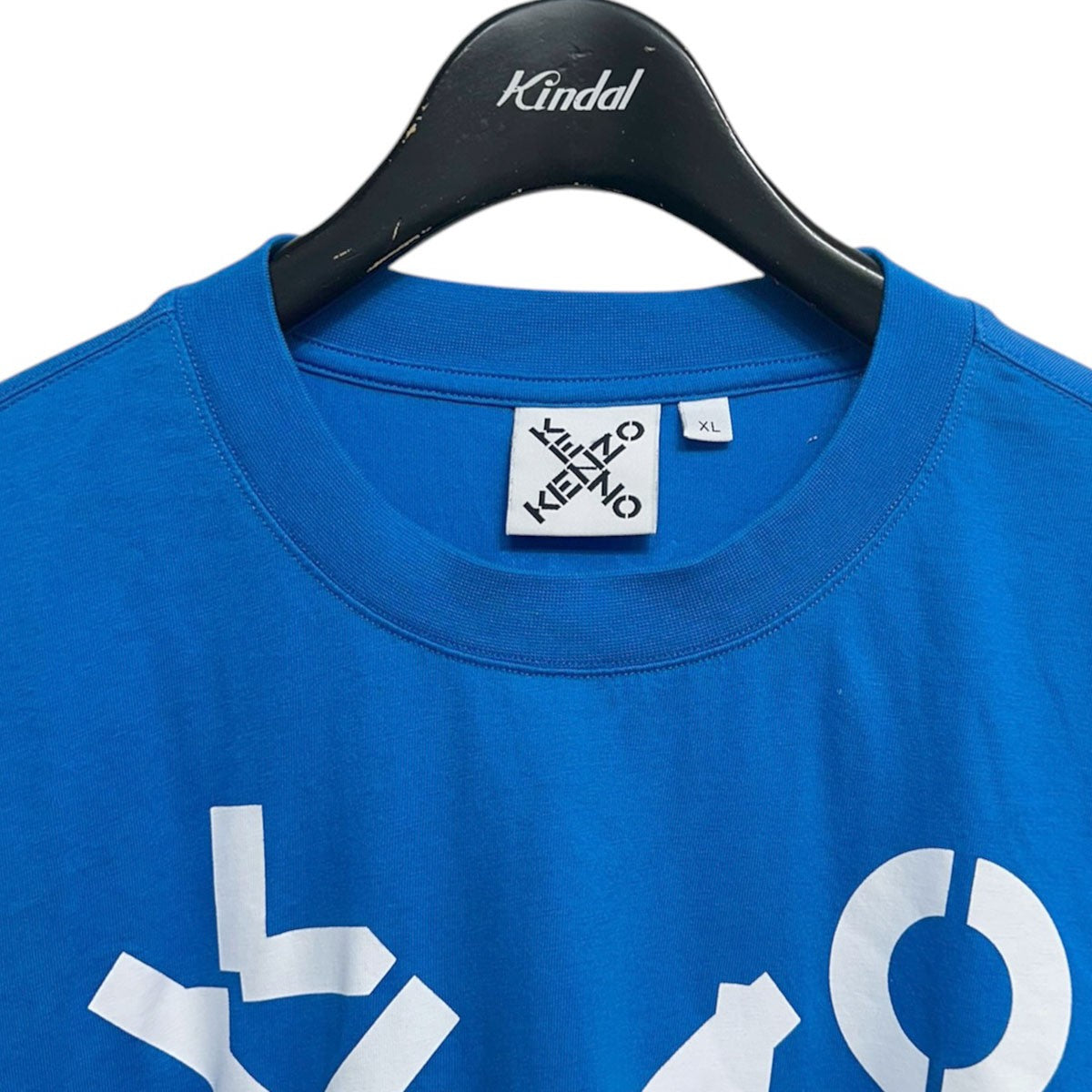 ロゴプリントTシャツ