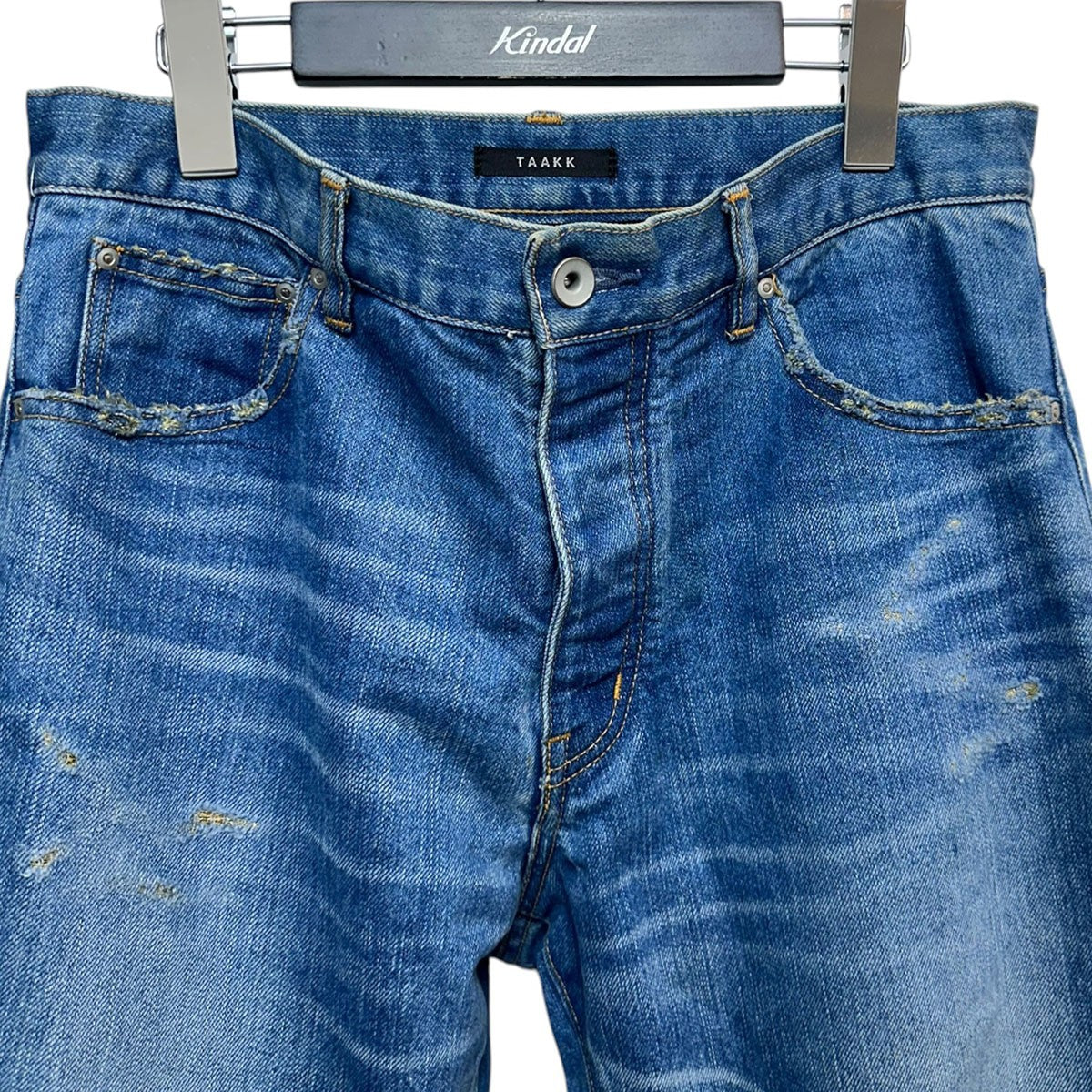 ダメージデニムパンツ