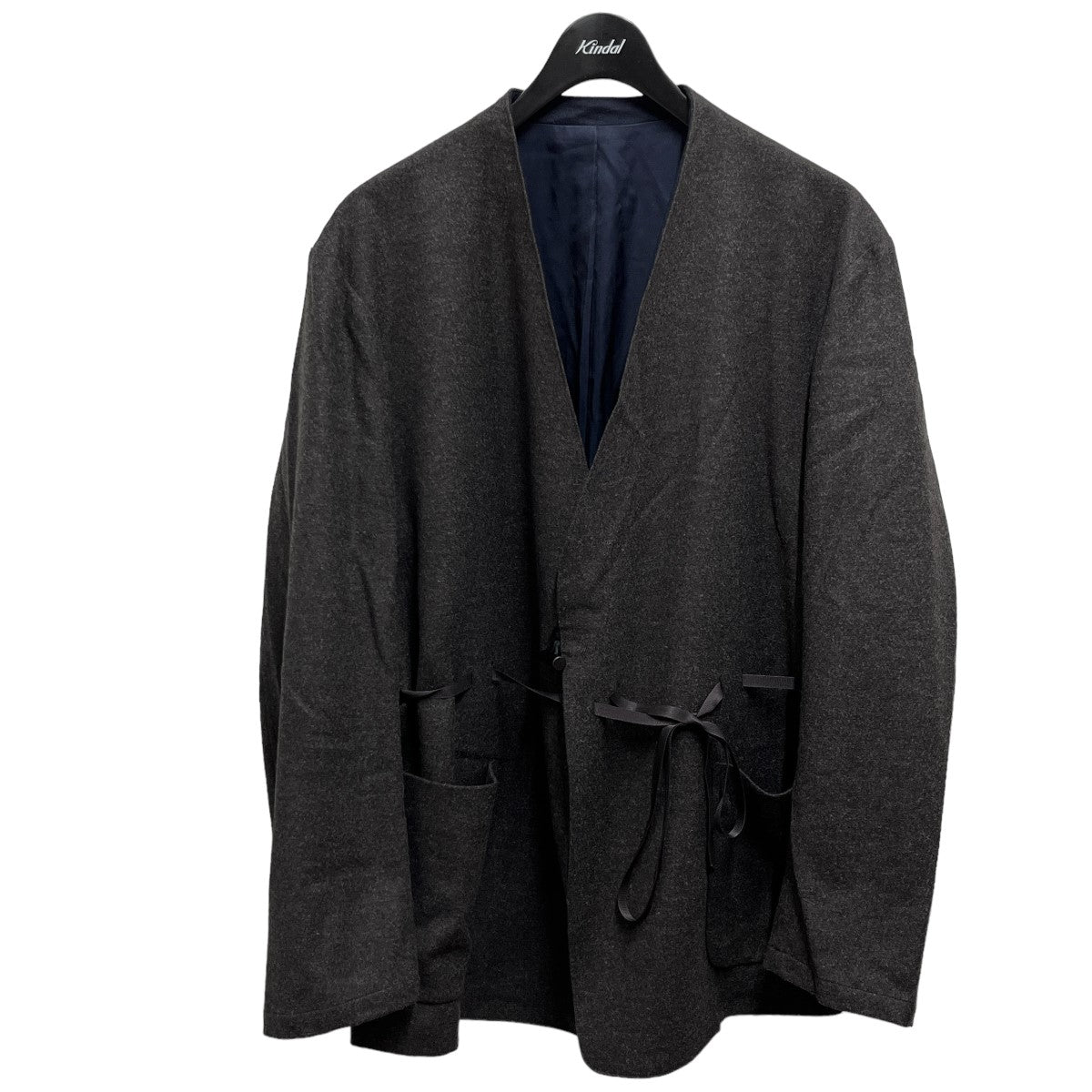 COLLARLESS JACKET