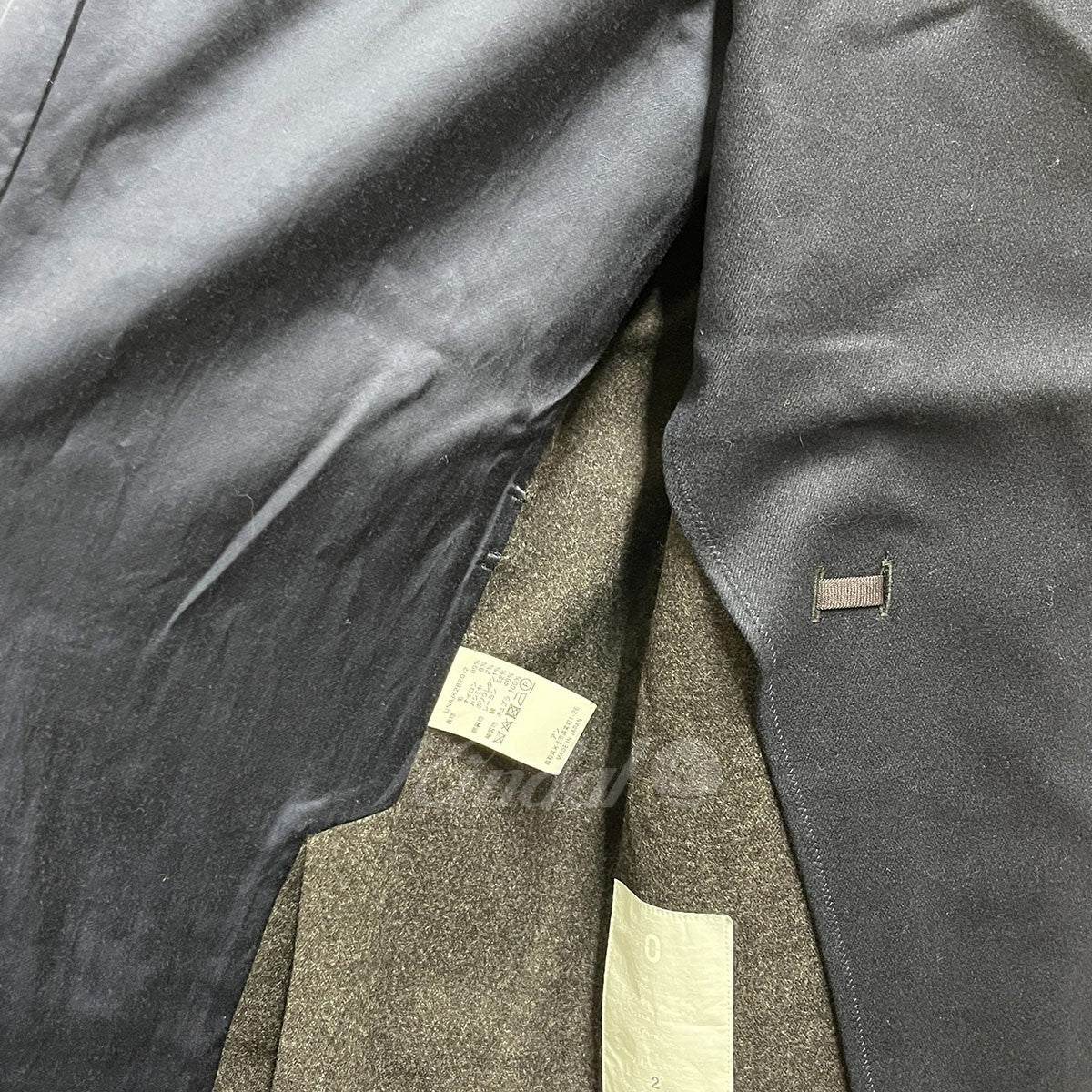 COLLARLESS JACKET
