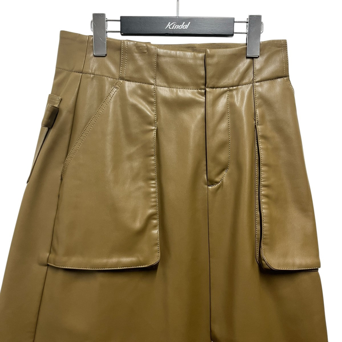 ヴェルメイユパーイエナのフェイクレザーアウトポケットスカート 20-060-938-8030-3-0です。 VERMEIL par iena 古着・中古 ボトムス アイテム