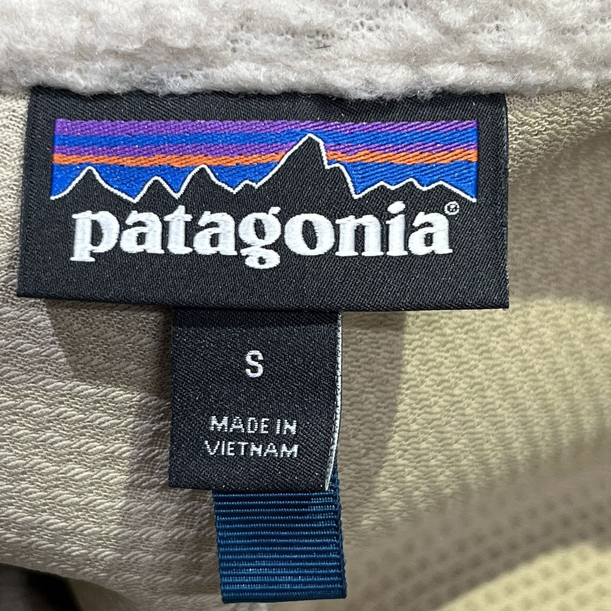 パタゴニアのクラシック レトロX フリースジャケット フリースジャケット 23056FA20です。 Patagonia 古着・中古 アウター アイテム