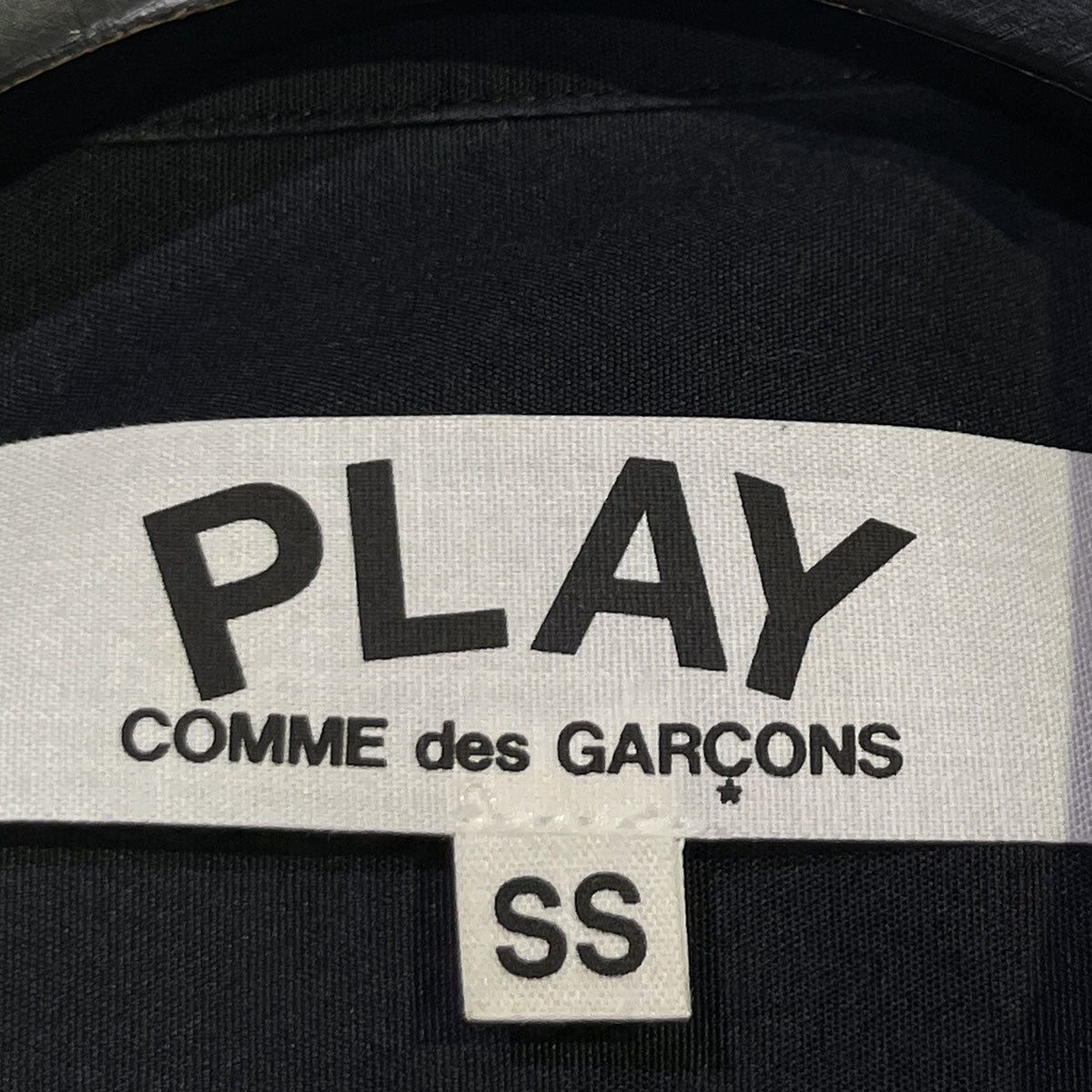 プレイコムデギャルソンのBlack Heart Shirt AZ-B003です。 PLAY COMME des GARCONS 古着・中古 トップス アイテム