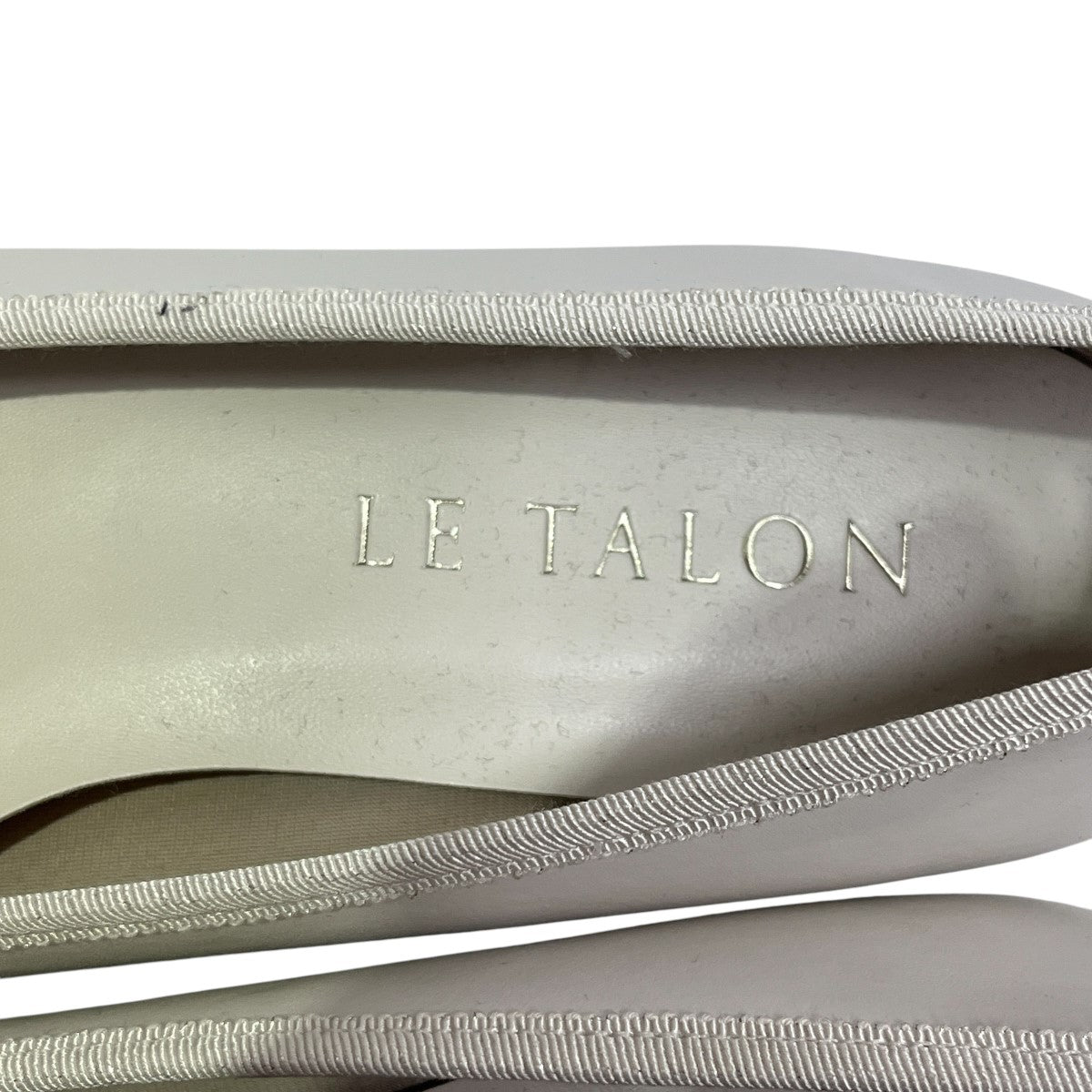 Le Talon 古着・中古 ル・タロンのキリカエフラットパンプスです。