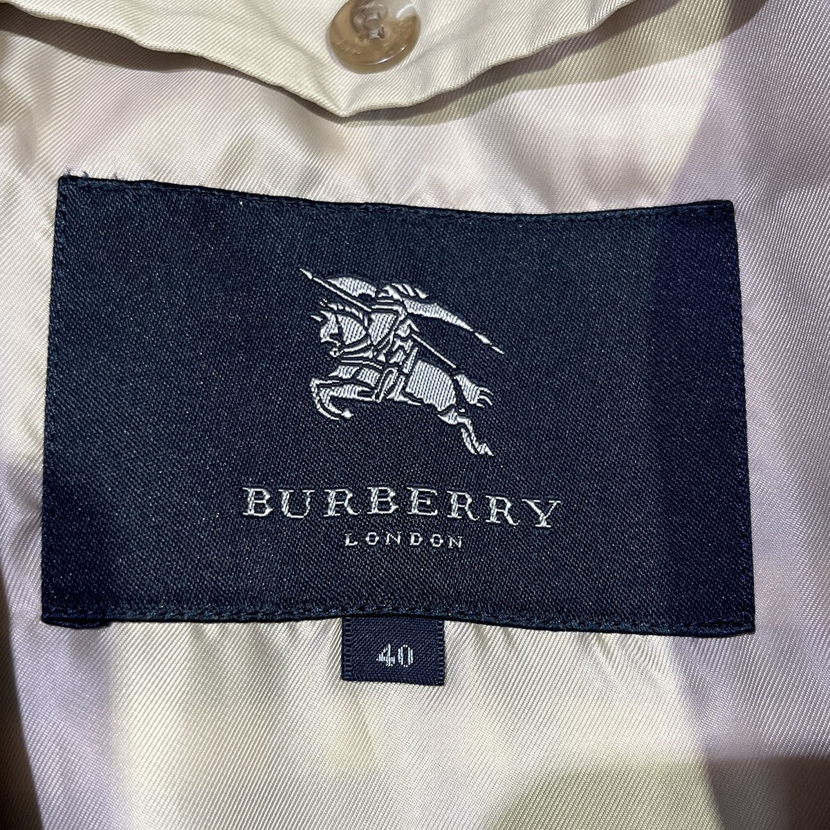 BURBERRY LONDON 古着・中古 バーバリーロンドンのライナー付トレンチコート FR018-610-42です。